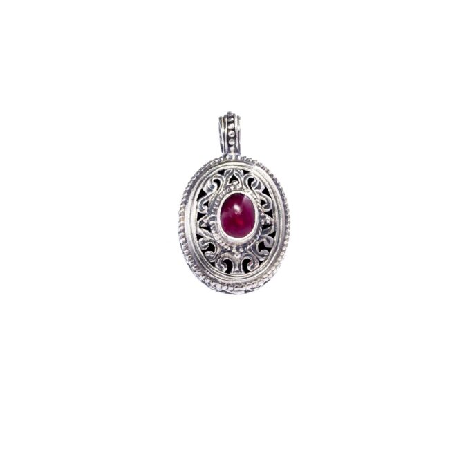 Garden Shadows medium oval Pendant in Sterling Silver with Garnet
