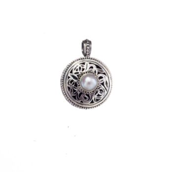 Filigree pendant in Sterling Silver