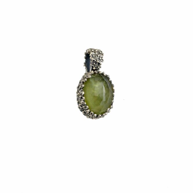 Wild Flower Anthemis oval Pendant in Sterling Silver with Doublet Gemstone - Image 4