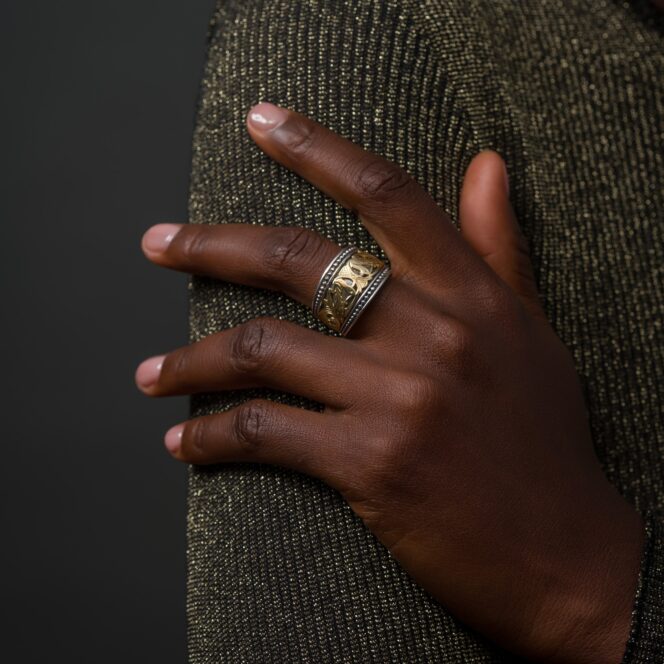 Byzantine band ring in 18K Gold and Sterling Silver - Image 2
