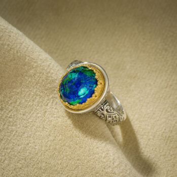 Iris Oval Ring in Sterling Silver with Gold Plated Parts