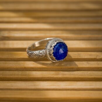 Iris Round Ring in Sterling Silver with Doublet Gemstone