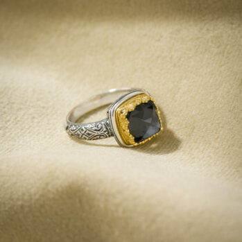 Iris Square Ring in Sterling Silver with Gold Plated Parts