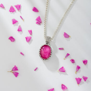 Wild Flower Anthemis oval Pendant in Sterling Silver with Doublet Gemstone