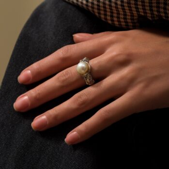 Eve Pearl Ring in 18K Gold and Sterling Silver