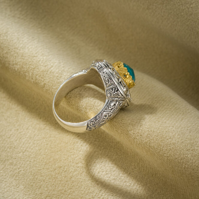Penelope Round Ring in Sterling Silver with Gold plated parts and Doublet Gemstone - Image 2