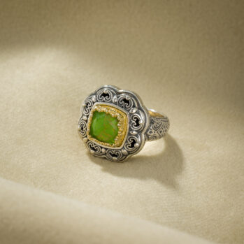 Penelope Square Ring in Sterling Silver with Gold plated parts and Doublet Gemstone