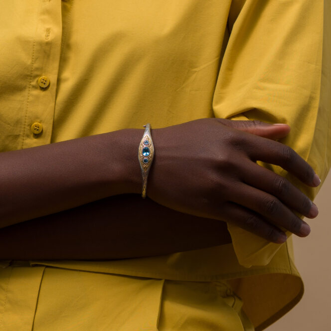 Faidra bracelet in 18K Gold and sterling silver with semi precious stones - Image 2