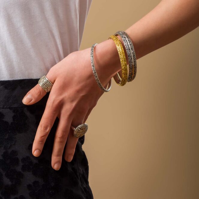 Kallisto bangle Bracelet in oxidized silver - Image 2