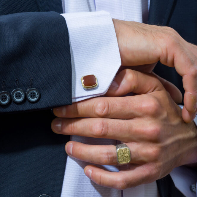 Classic mens Ring in 18K solid Yellow Gold and Sterling Silver - Image 4