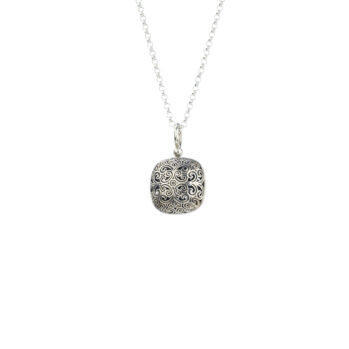 Kallisto cushion pendant in oxidized silver 925