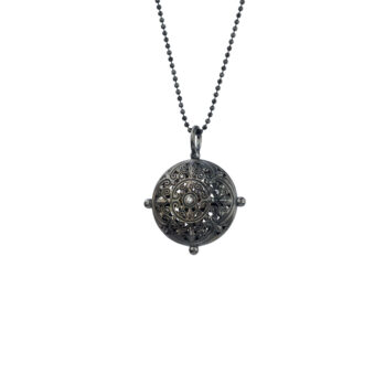 Kallisto round pendant in black plated silver 925