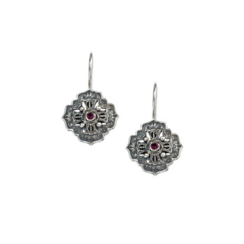 Byzantine earrings in sterling silver with garnet