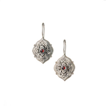 Byzantine earrings in sterling silver with Garnet