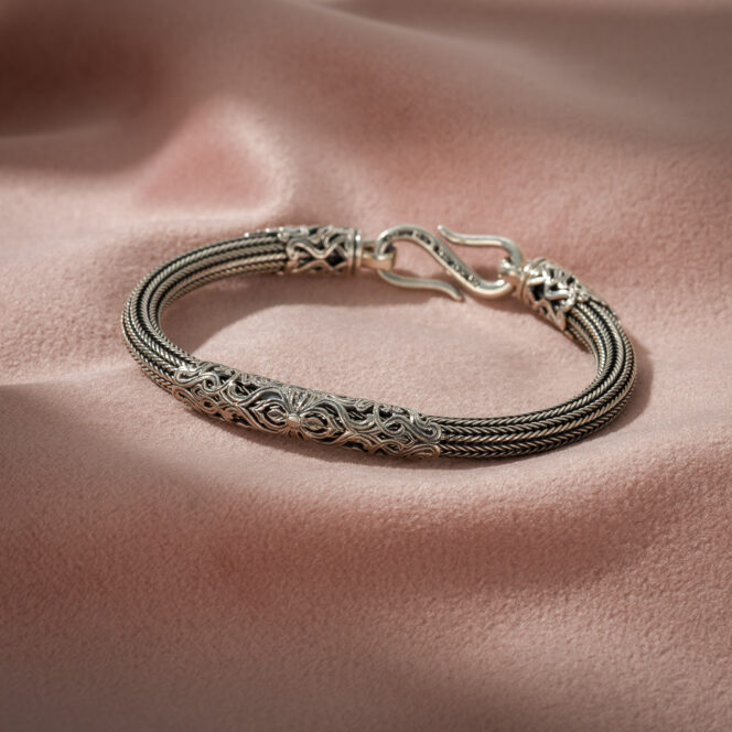 Aretousa Chain Bracelet in Sterling silver - Image 5