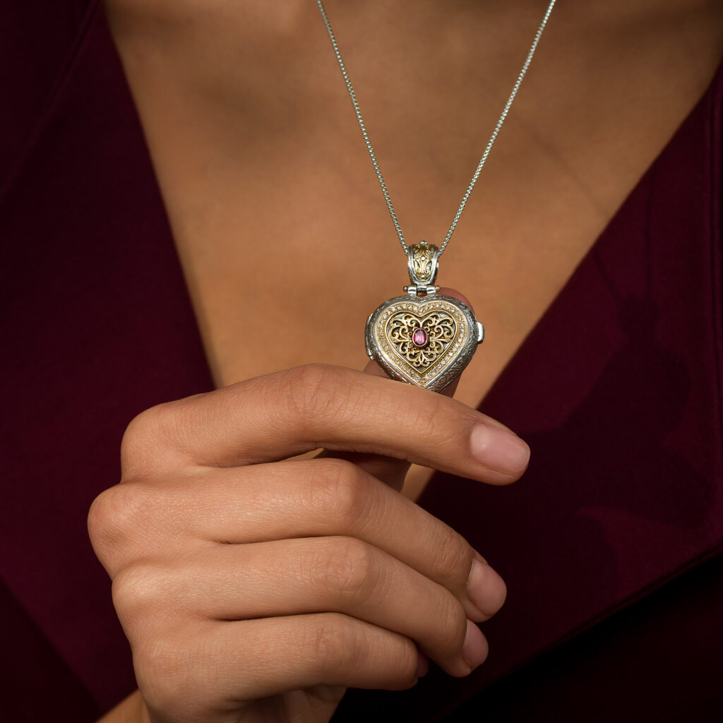 Gerochristo Jewelry at JCK LUXURY Show Las Vegas 2025