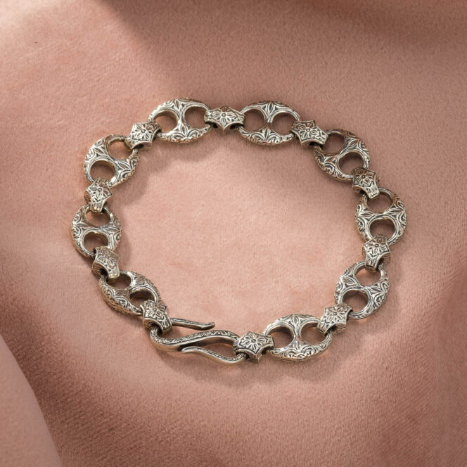 Thita Thin Bracelet in Sterling Silver