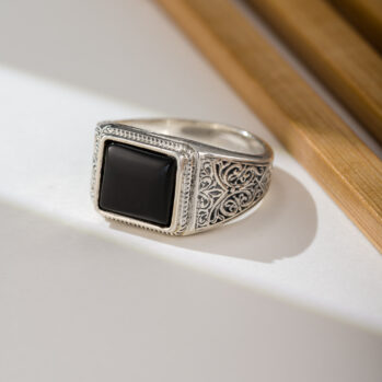 Classic Ring in Sterling Silver with Semi Precious Stone