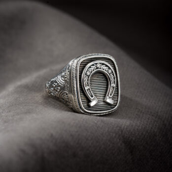 Horseshoes Ring in Sterling Silver