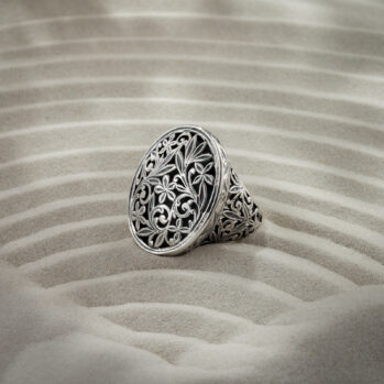 Garden Shadows Floral big Oval Ring in Sterling Silver